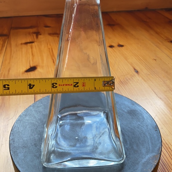 Clear Glass Vase with Cork Stopper - Picture 12 of 16